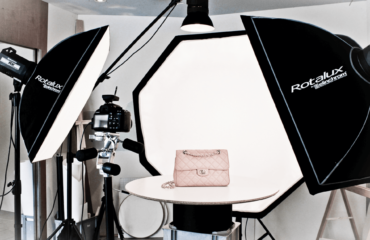 9 ALTERNATIVES TO WHITE BACKGROUND PRODUCT PHOTOGRAPHY