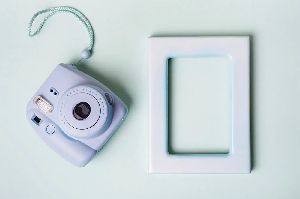 Instant Camera